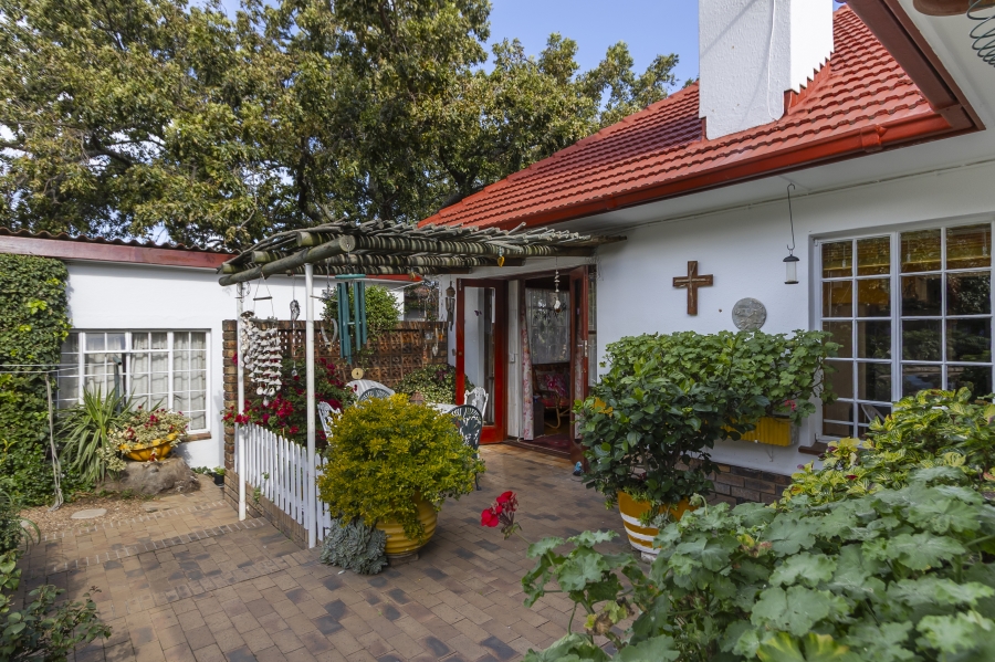 3 Bedroom Property for Sale in Roundhay Western Cape